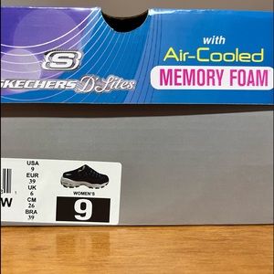 Sketchers Delite mules